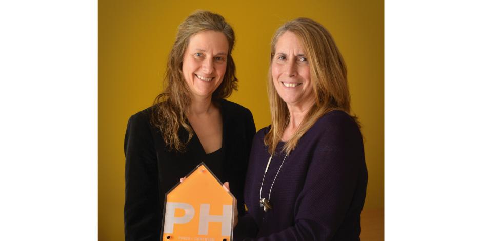 Katrin Klingenberg awards Certified Passive House plaque to Uptown Lofts 
